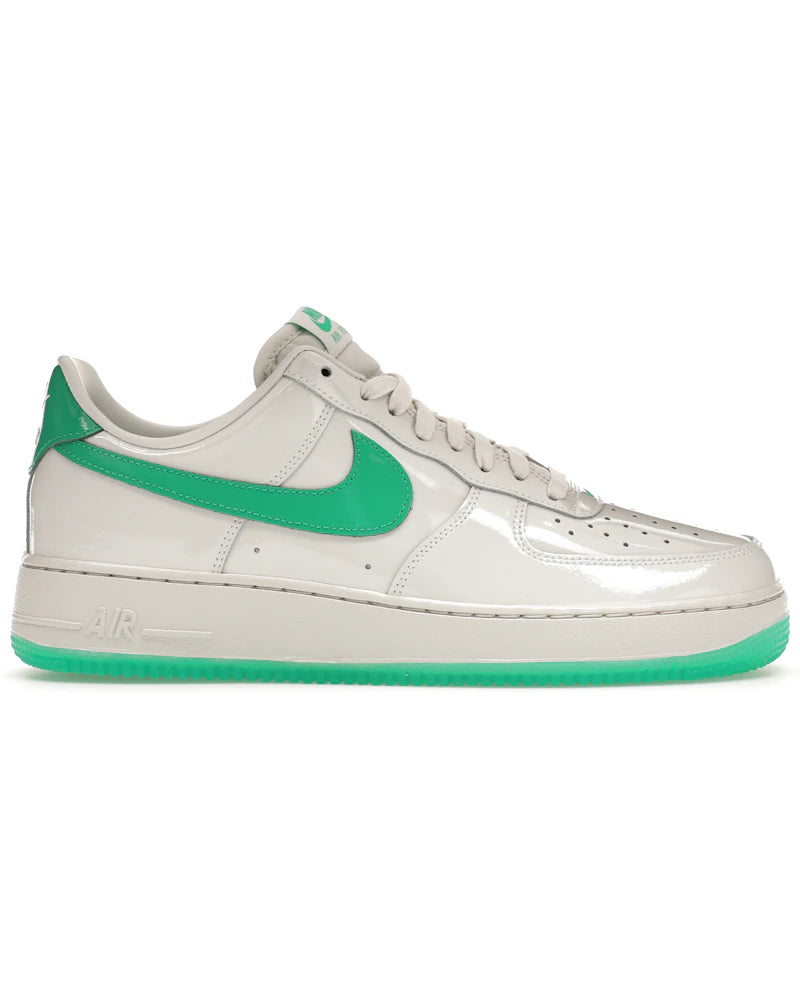 Nike Air Force 1 Low '07 Patent Platinum Tint Stadium Green - visuel officiel StockX