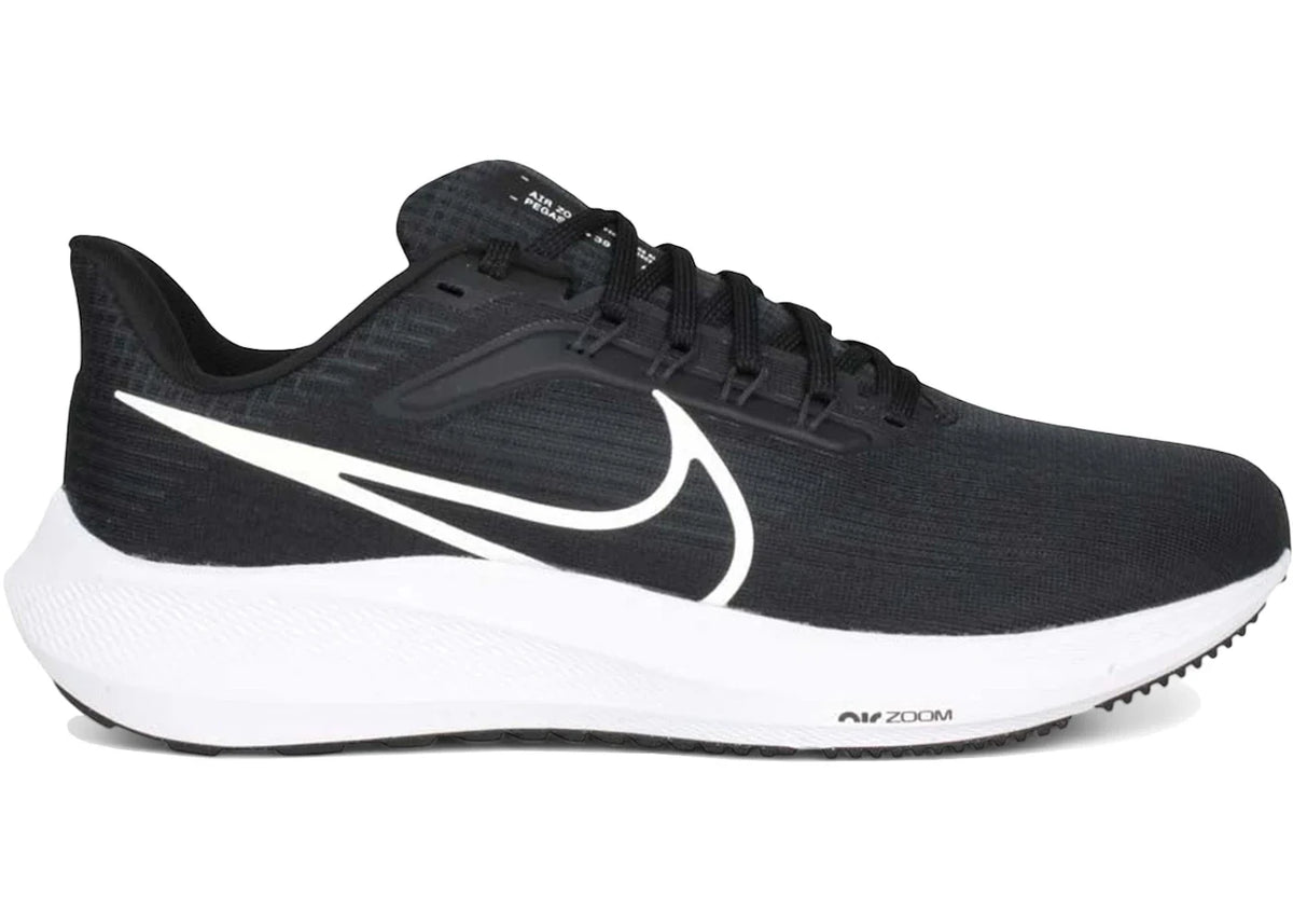 Nike Air Zoom Pegasus 39 Black Dark Smoke Grey (Extra Wide) – Nike – THE LAB CONCEPT CLUB Bienne