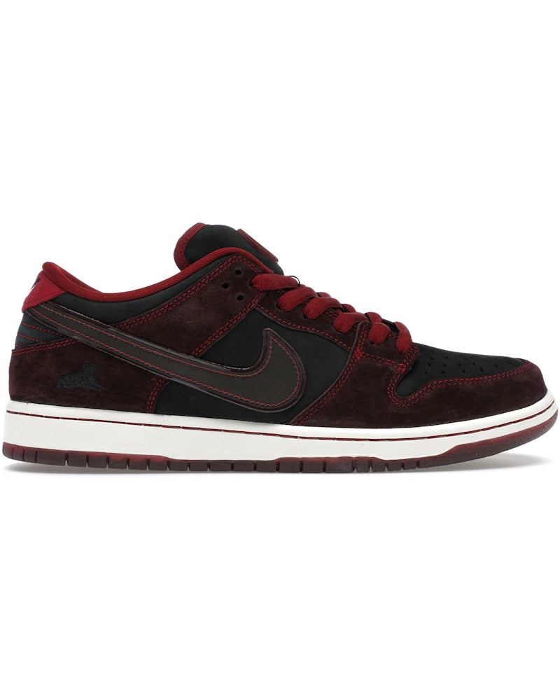 Nike SB Dunk Low Riot Skateshop - visuel officiel StockX
