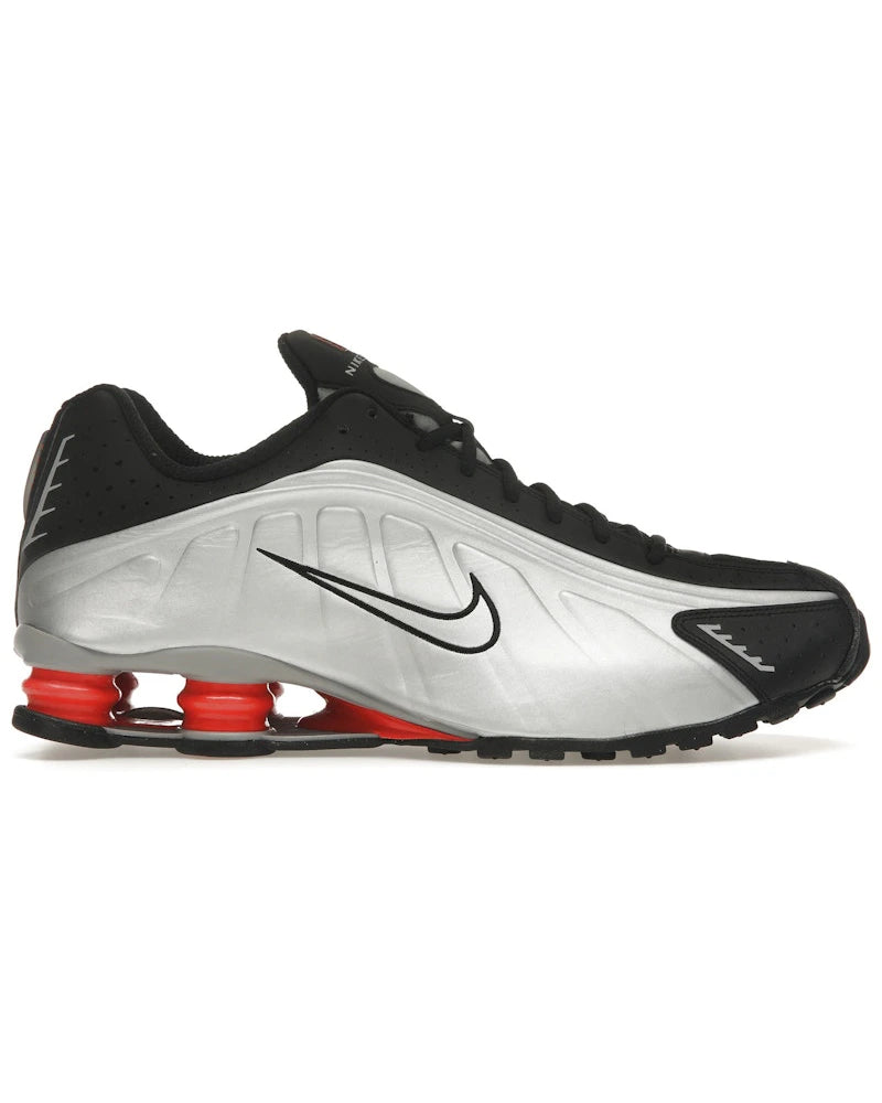 Nike Shox R4 Black Metallic Silver (2025) - visuel officiel StockX