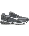 Nike Zoom Vomero 5 Cool Grey Wolf Grey - visuel officiel StockX