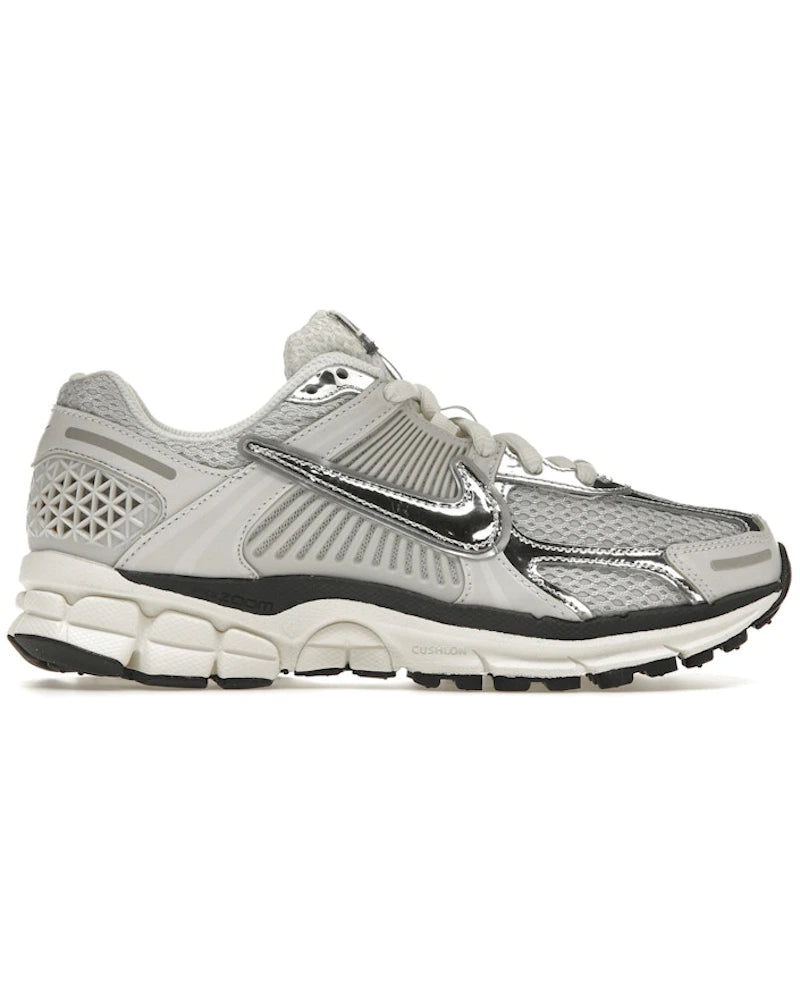 Nike Zoom Vomero 5 Photon Dust Metallic Silver (Women's) - visuel officiel StockX