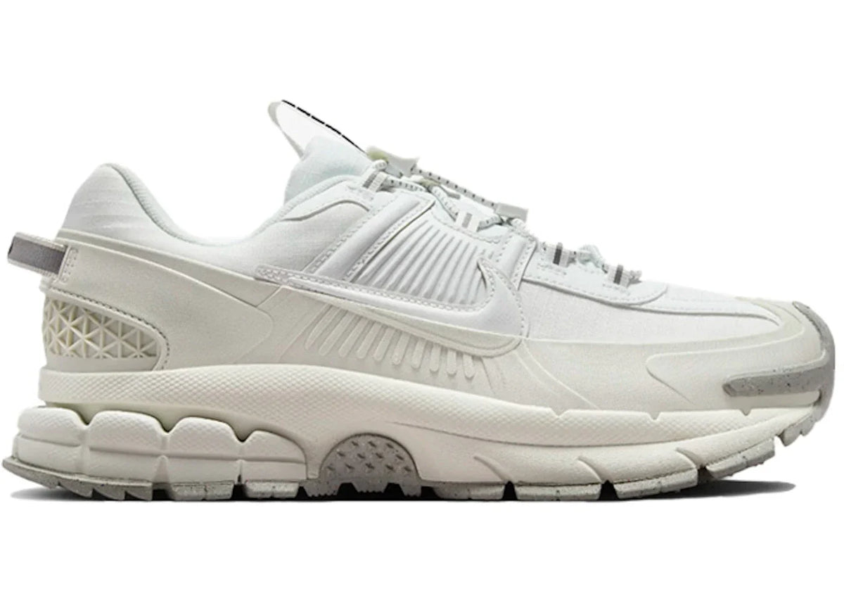 Nike Zoom Vomero Roam Summit White (Women's) – Nike – THE LAB CONCEPT CLUB Bienne