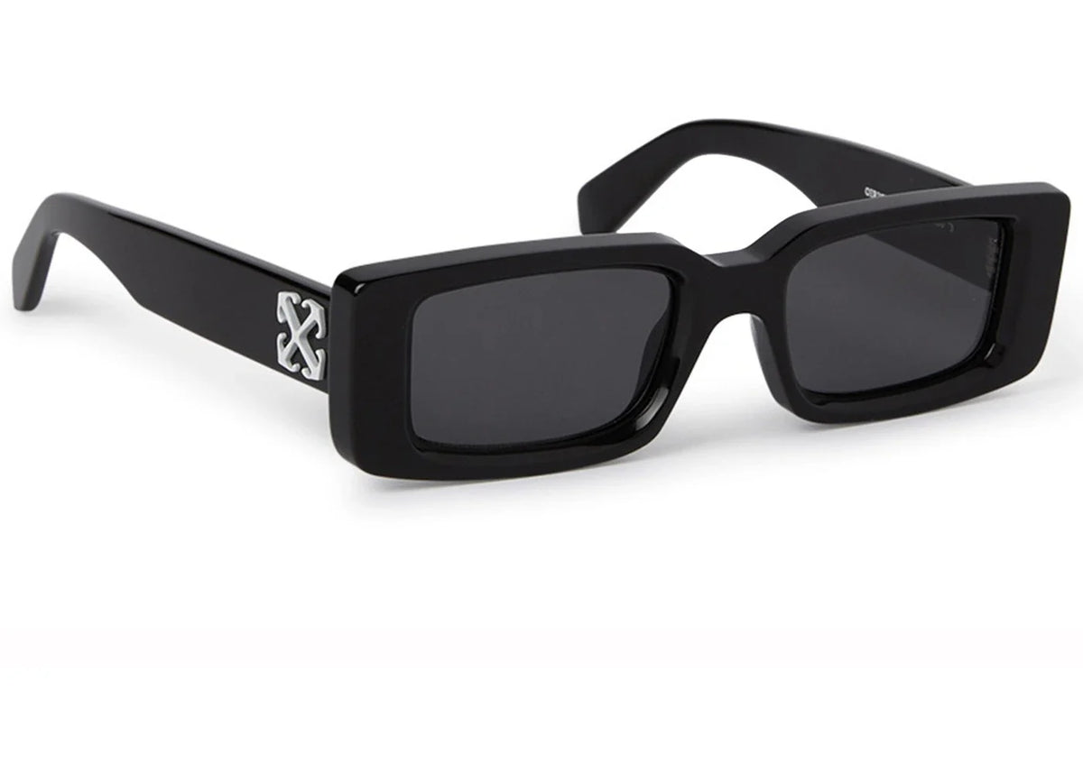 OFF-WHITE Arthur Rectangle Sunglasses Black/Dark Grey (OERI127S24PLA0011007-FR) – OFF-WHITE – THE LAB CONCEPT CLUB Bienne