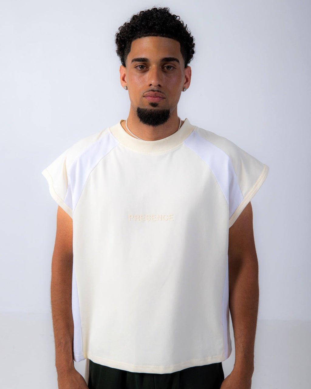 SLEEVELESS TOP - CREAM