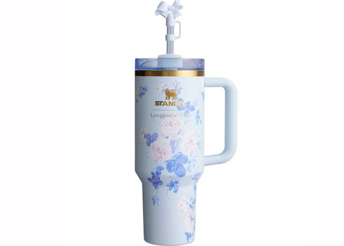 Stanley x LoveShackFancy Flowstate Quencher 40oz Tumbler EverbloomingRosettes – Stanley – THE LAB CONCEPT CLUB Bienne